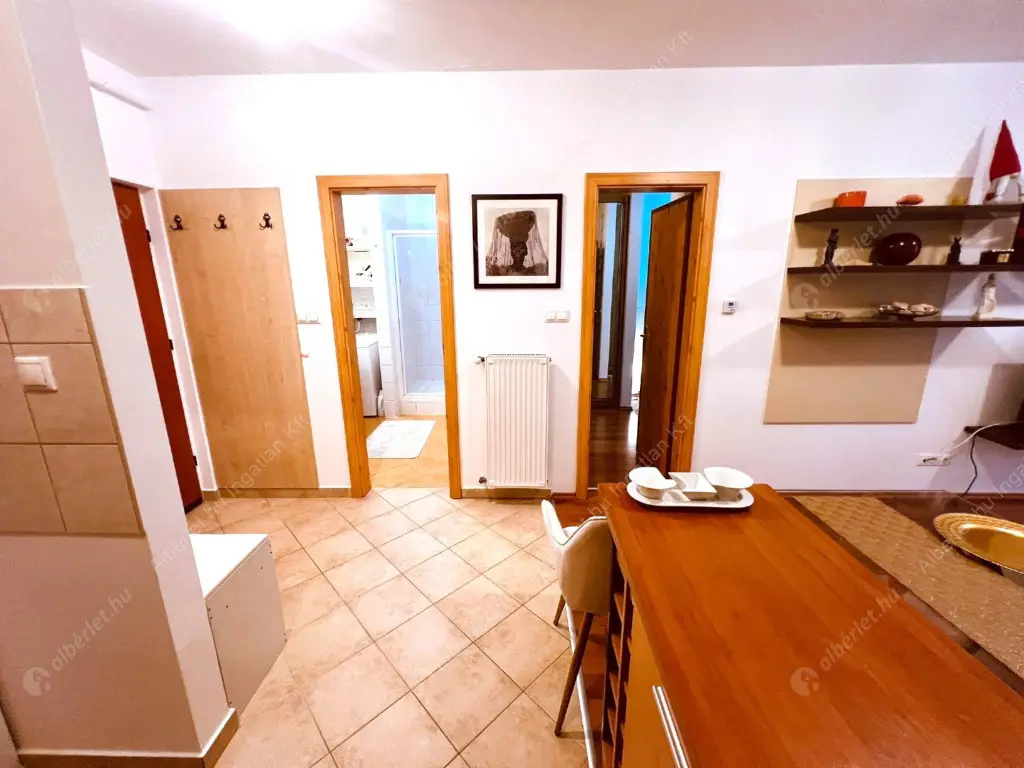 Kiadó albérlet 280000 Ft/hó áron: Budapest, III. kerület  Bécsi út. Mérete: 45 nm, 2 szobás | Alberlet.hu - 6637902
