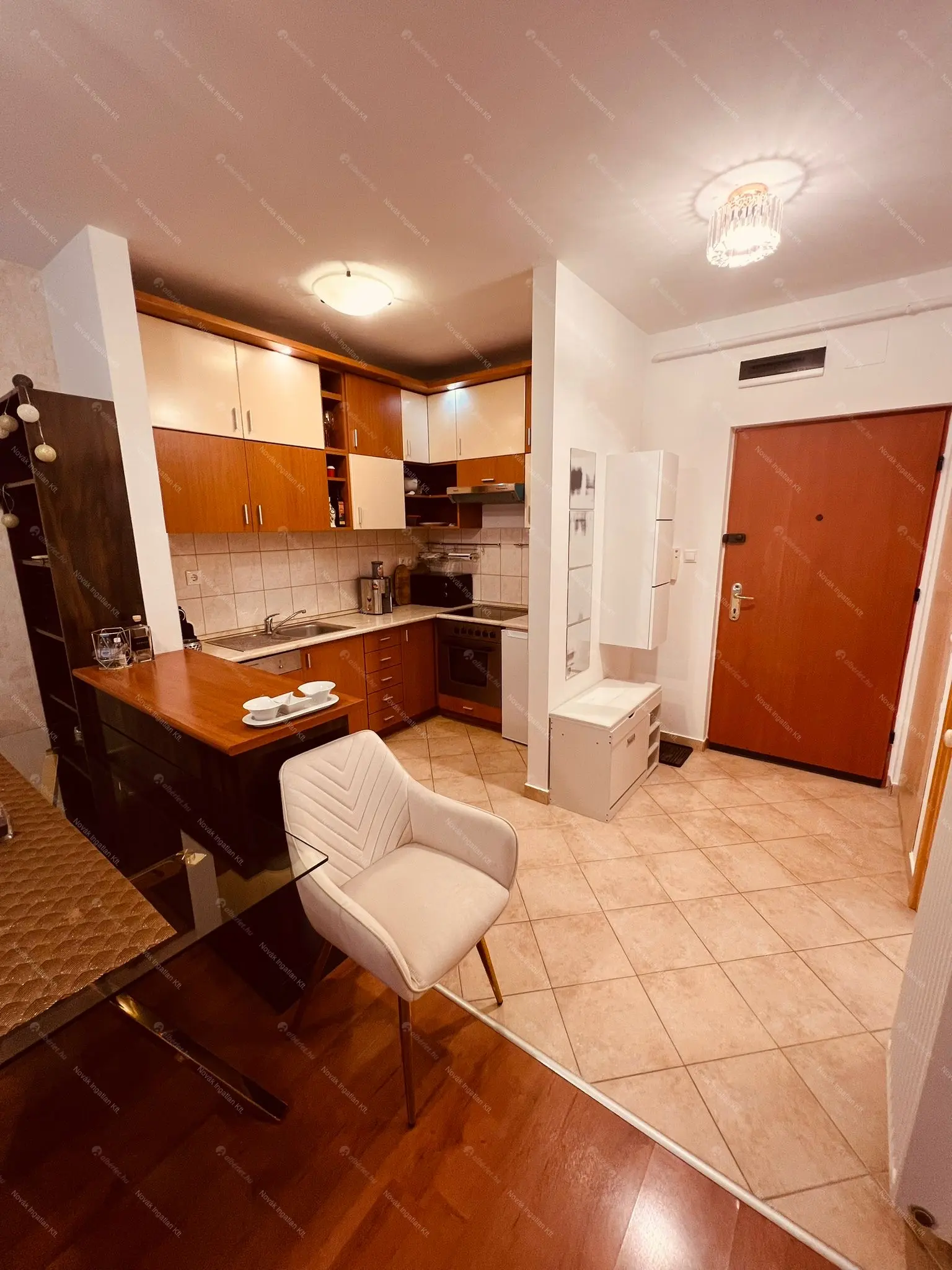 Kiadó albérlet 280000 Ft/hó áron: Budapest, III. kerület  Bécsi út. Mérete: 45 nm, 1 szobás | Alberlet.hu - 6644613