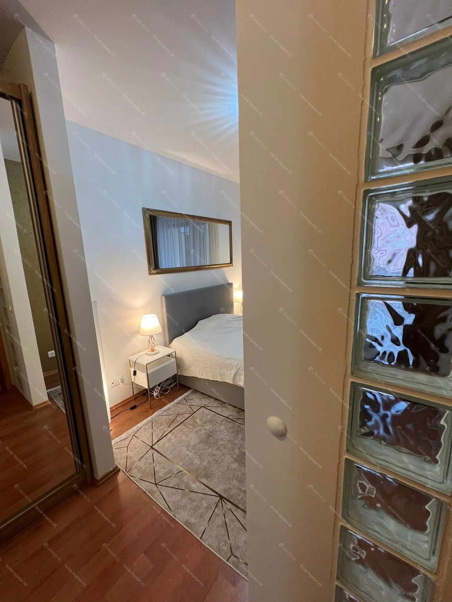 Kiadó albérlet 280000 Ft/hó áron: Budapest, III. kerület  Bécsi út. Mérete: 45 nm, 1 szobás | Alberlet.hu - 6644621