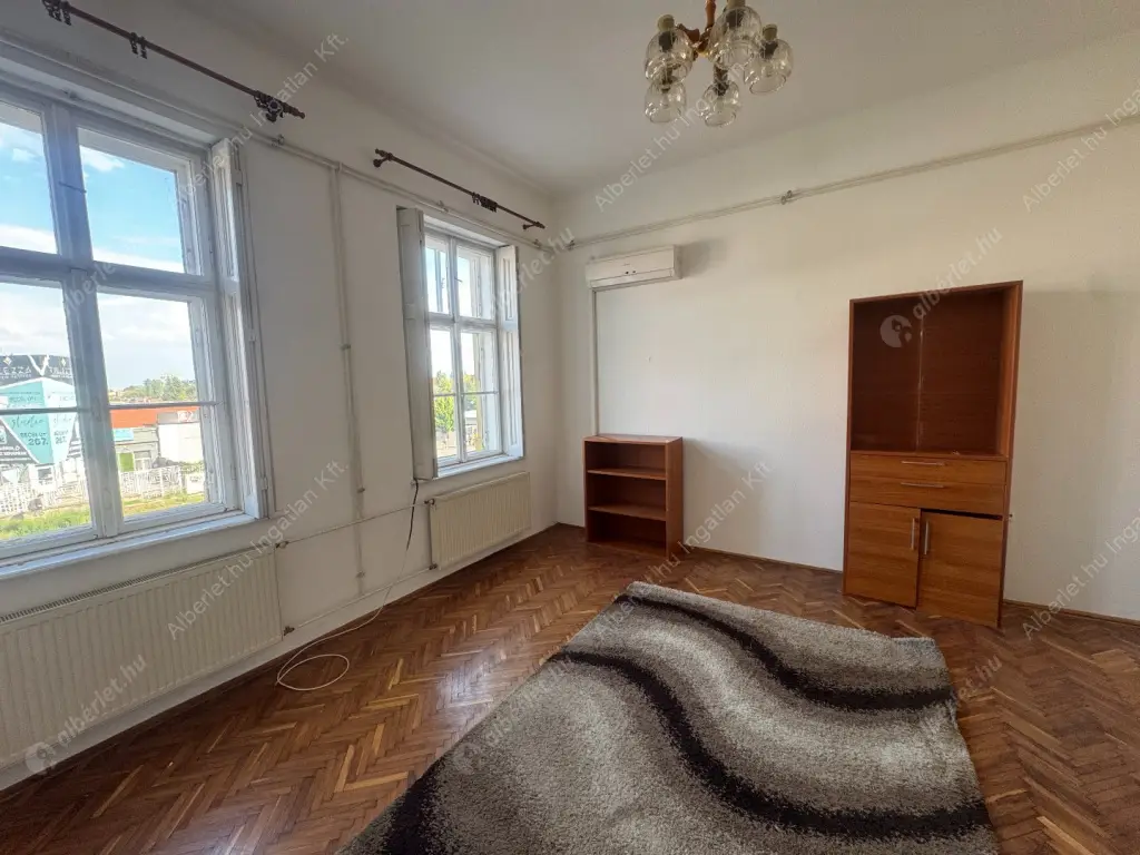 Kiadó albérlet 250000 Ft/hó áron: Budapest, III. kerület  Bécsi út. Mérete: 73 nm, 2 szobás | Alberlet.hu - 6538037