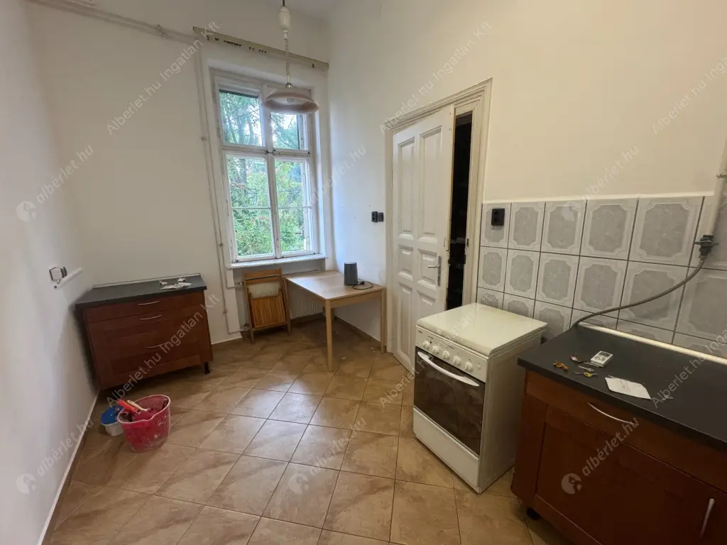 Kiadó albérlet 250000 Ft/hó áron: Budapest, III. kerület  Bécsi út. Mérete: 73 nm, 2 szobás | Alberlet.hu - 6538047