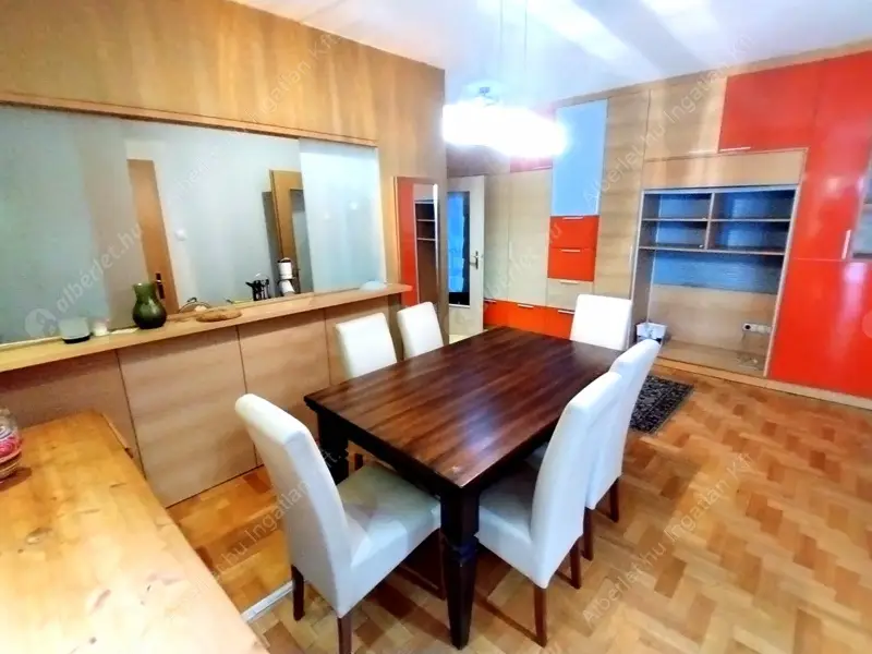 Kiadó albérlet 300000 Ft/hó áron: Budapest, III. kerület  Bécsi út. Mérete: 87 nm, 2 szobás | Alberlet.hu - 6550900