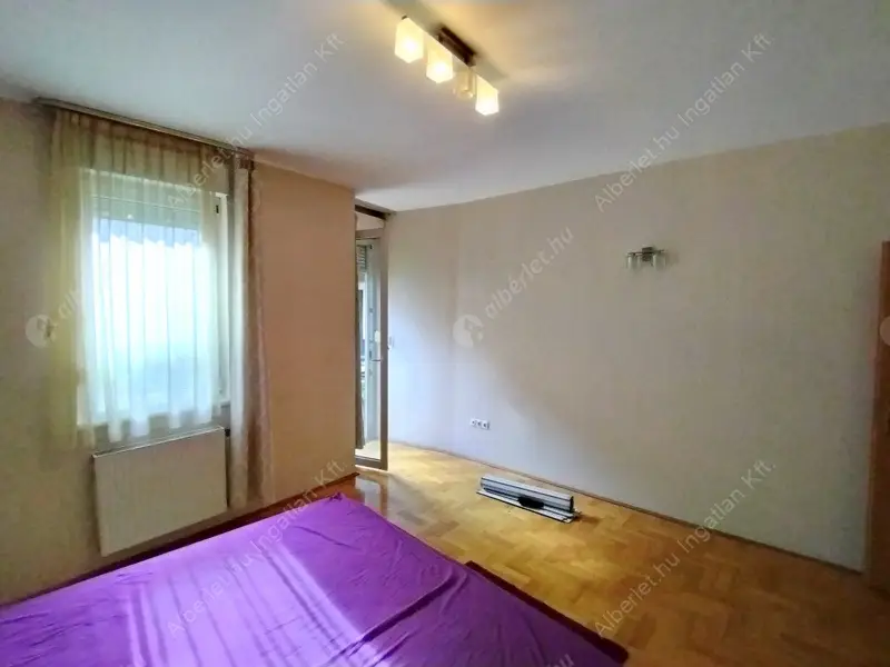 Kiadó albérlet 300000 Ft/hó áron: Budapest, III. kerület  Bécsi út. Mérete: 87 nm, 2 szobás | Alberlet.hu - 6550902