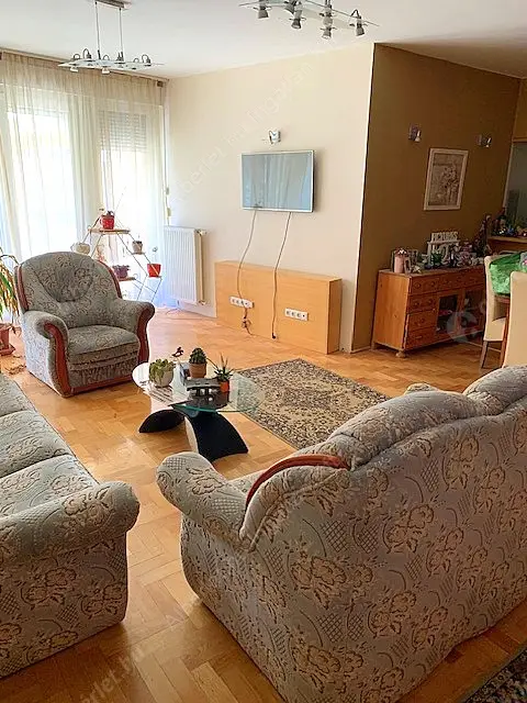 Kiadó albérlet 300000 Ft/hó áron: Budapest, III. kerület  Bécsi út. Mérete: 87 nm, 2 szobás | Alberlet.hu - 6550913