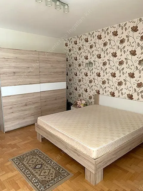 Kiadó albérlet 300000 Ft/hó áron: Budapest, III. kerület  Bécsi út. Mérete: 87 nm, 2 szobás | Alberlet.hu - 6550917