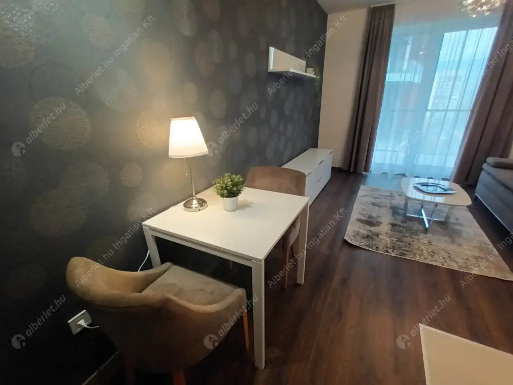Kiadó albérlet 270000 Ft/hó áron: Budapest, III. kerület  Bogdáni út. Mérete: 30 nm, 1 szobás | Alberlet.hu - 6588220
