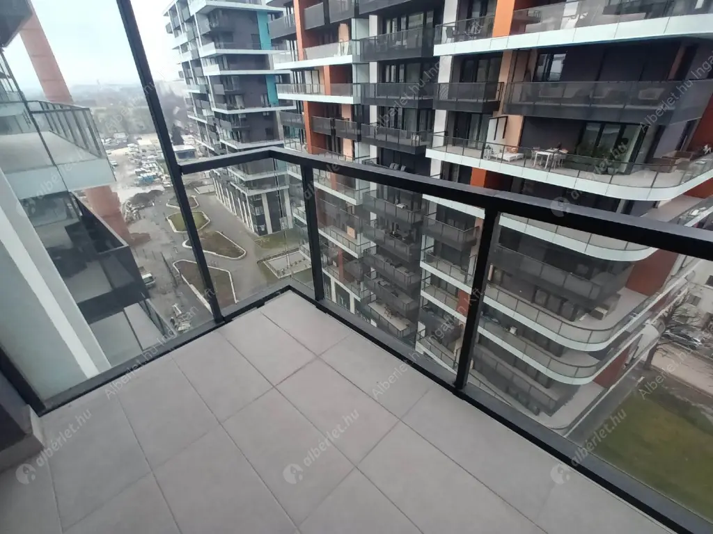 Kiadó albérlet 270000 Ft/hó áron: Budapest, III. kerület  Bogdáni út. Mérete: 30 nm, 1 szobás | Alberlet.hu - 6588232