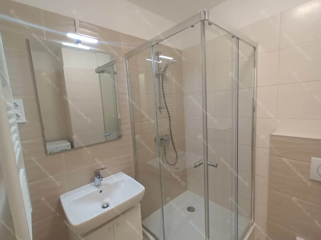 Kiadó albérlet 240000 Ft/hó áron: Budapest, III. kerület  Bogdáni út. Mérete: 30 nm, 1 szobás | Alberlet.hu - 6664091