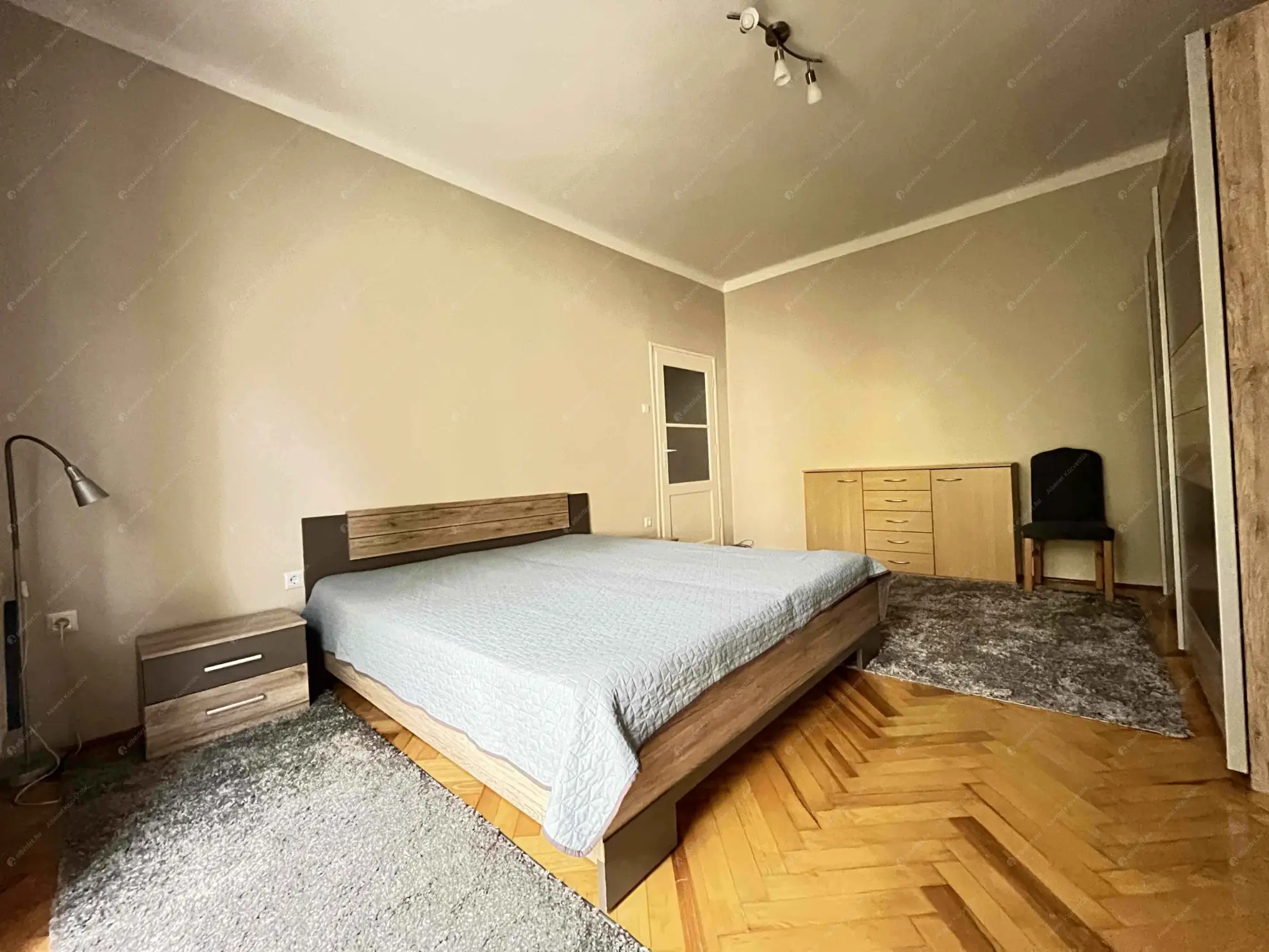 Kiadó albérlet 170000 Ft/hó áron: Budapest, III. kerület  Bogdáni út. Mérete: 34 nm, 1 szobás | Alberlet.hu - 6557016