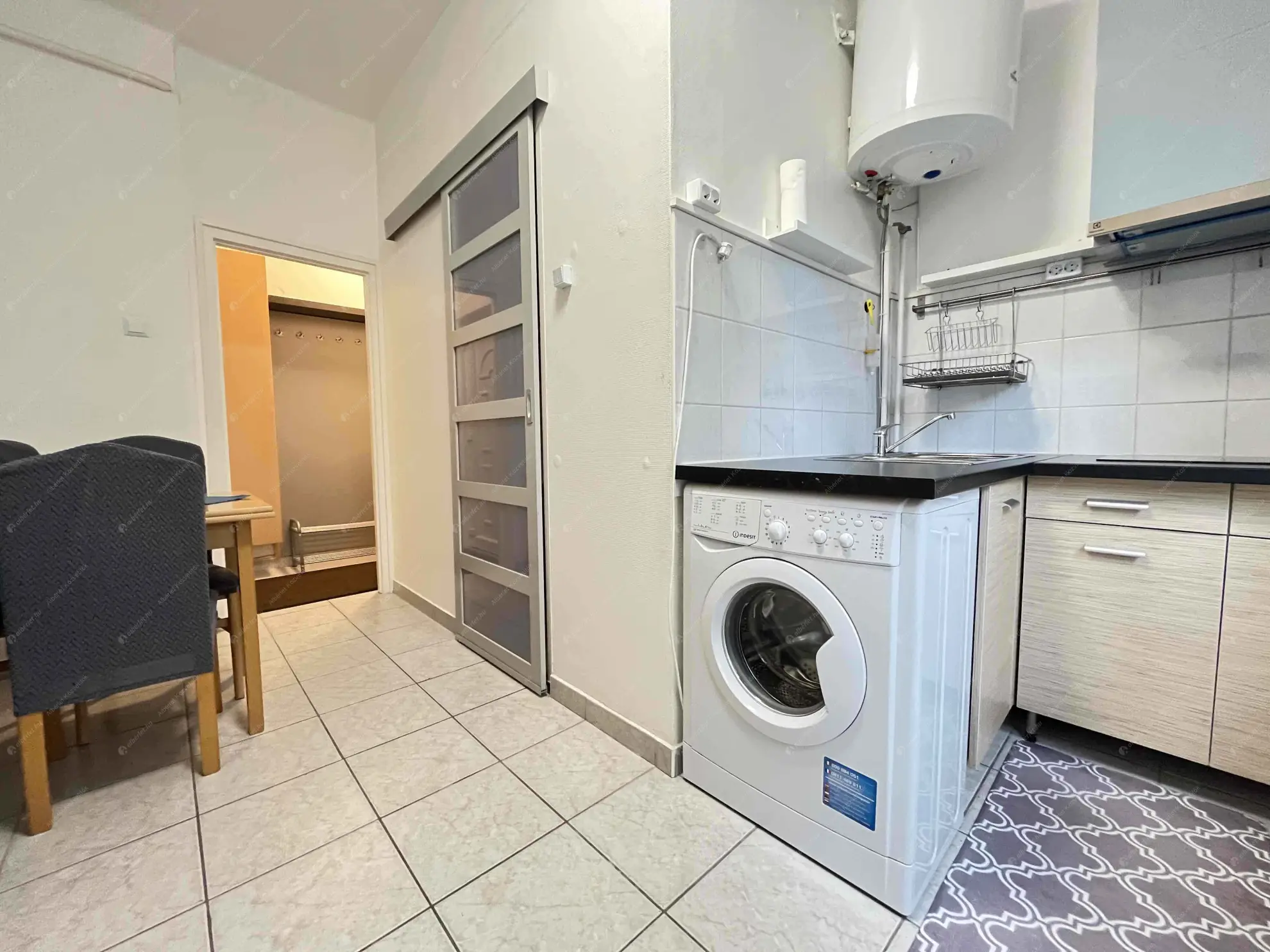 Kiadó albérlet 170000 Ft/hó áron: Budapest, III. kerület  Bogdáni út. Mérete: 34 nm, 1 szobás | Alberlet.hu - 6557020