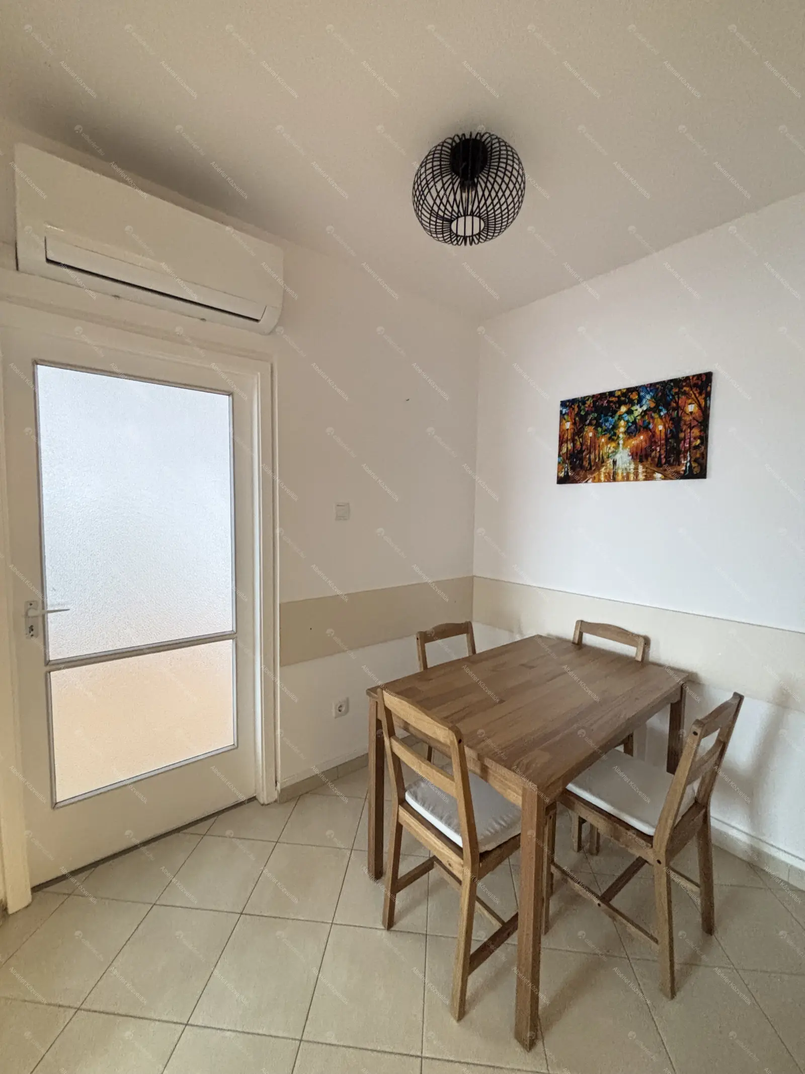 Kiadó albérlet 240000 Ft/hó áron: Budapest, III. kerület  Csobánka tér. Mérete: 51 nm, 2 szobás | Alberlet.hu - 6683859