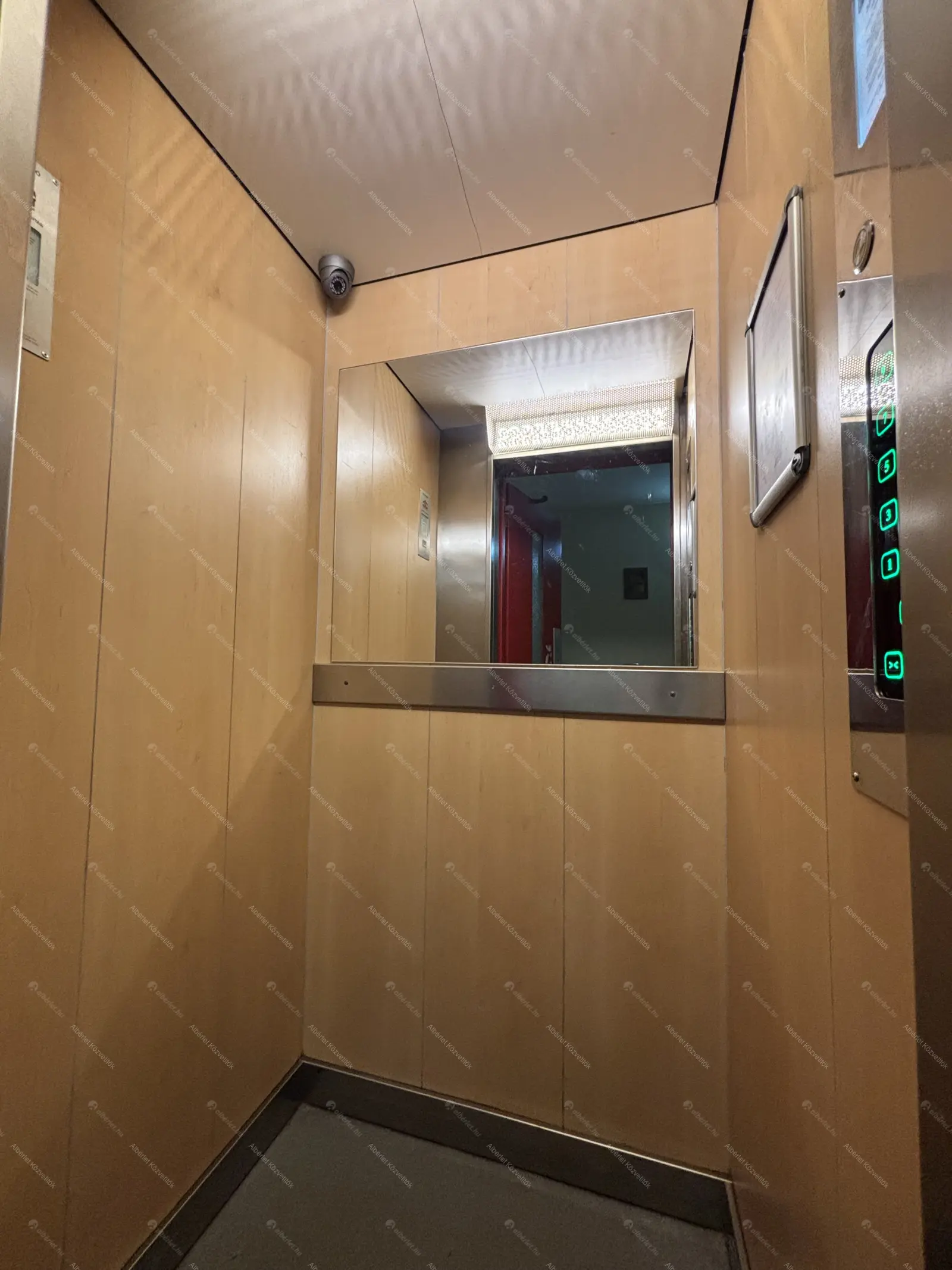 Kiadó albérlet 240000 Ft/hó áron: Budapest, III. kerület  Csobánka tér. Mérete: 51 nm, 2 szobás | Alberlet.hu - 6683872