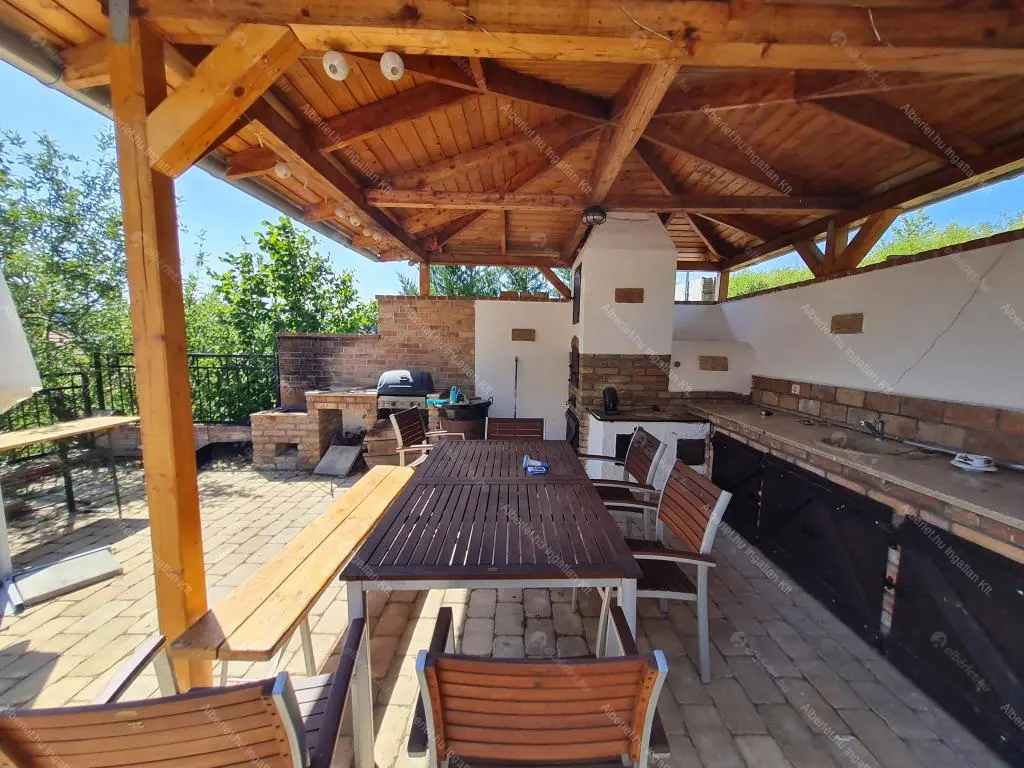 Kiadó albérlet 1300000 Ft/hó áron: Budapest, III. kerület  Éden utca. Mérete: 380 nm, 7 szobás | Alberlet.hu - 6669397