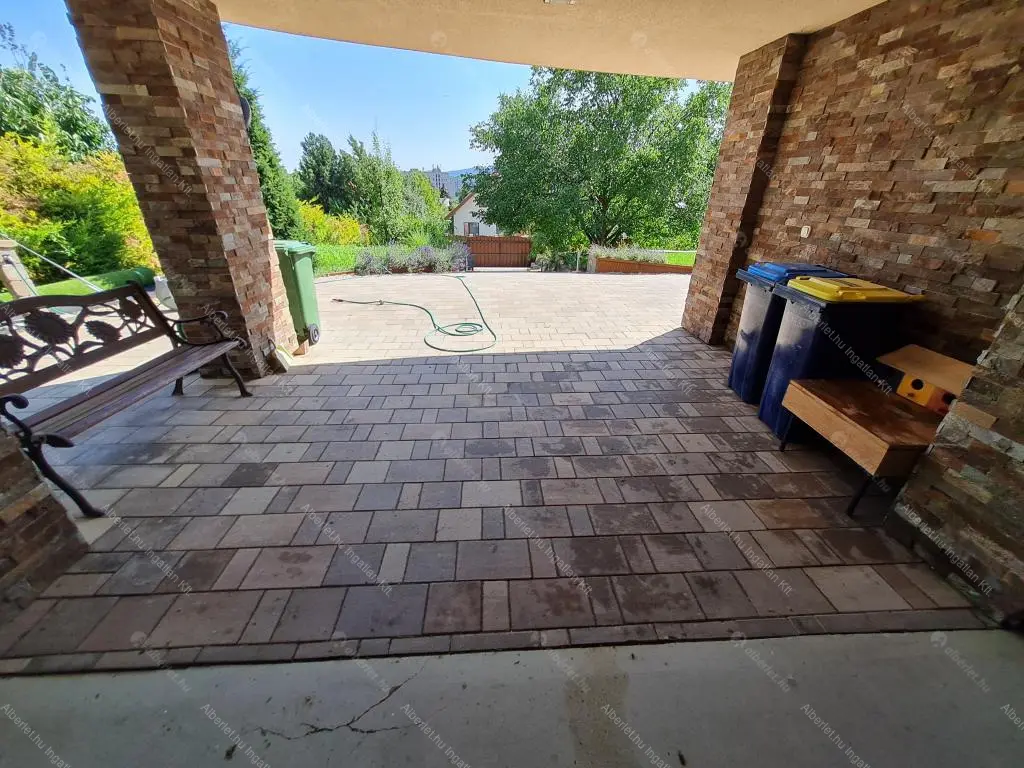 Kiadó albérlet 1300000 Ft/hó áron: Budapest, III. kerület  Éden utca. Mérete: 380 nm, 7 szobás | Alberlet.hu - 6669400