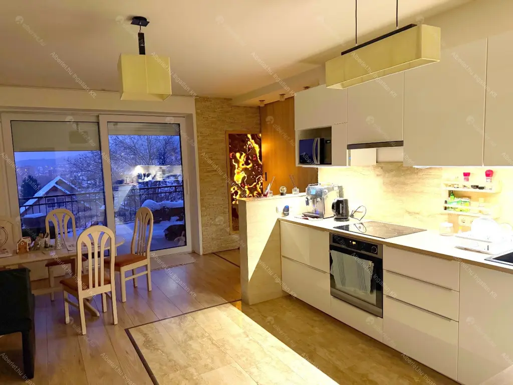 Kiadó albérlet 1300000 Ft/hó áron: Budapest, III. kerület  Éden utca. Mérete: 380 nm, 7 szobás | Alberlet.hu - 6682572