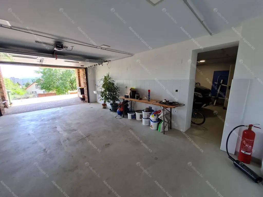 Kiadó albérlet 1300000 Ft/hó áron: Budapest, III. kerület  Éden utca. Mérete: 380 nm, 7 szobás | Alberlet.hu - 6682593