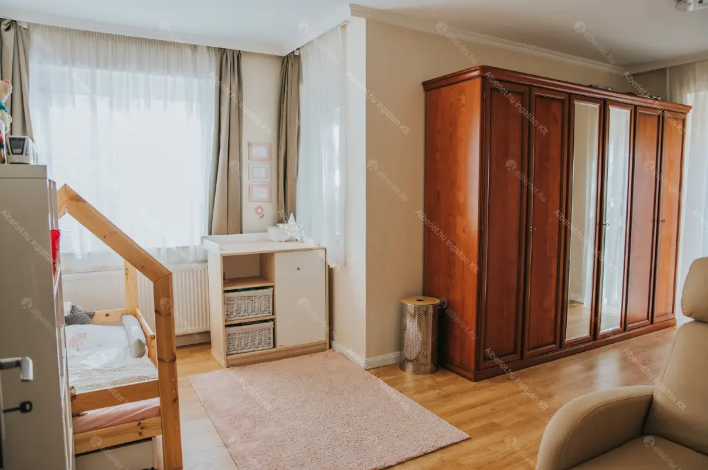 Kiadó albérlet 820000 Ft/hó áron: Budapest, III. kerület  Flóra utca. Mérete: 135 nm, 4 szobás | Alberlet.hu - 6686603