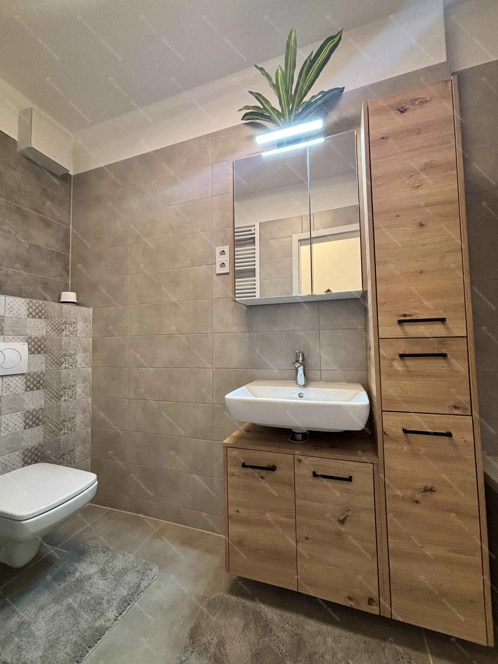 Kiadó albérlet 310000 Ft/hó áron: Budapest, III. kerület  Folyamőr utca. Mérete: 41 nm, 2 szobás | Alberlet.hu - 6639954