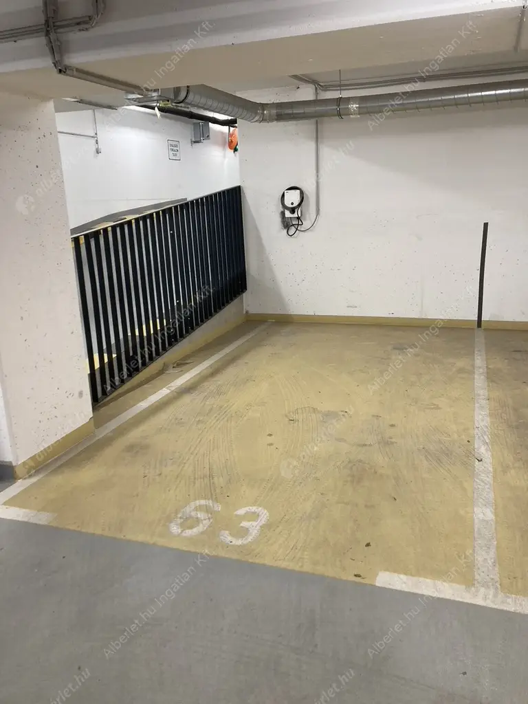 Kiadó albérlet 360000 Ft/hó áron: Budapest, III. kerület  Folyamőr utca. Mérete: 43 nm, 2 szobás | Alberlet.hu - 6569262