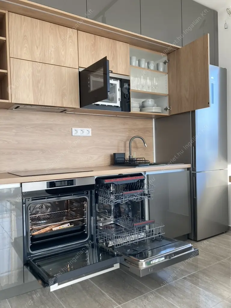 Kiadó albérlet 360000 Ft/hó áron: Budapest, III. kerület  Folyamőr utca. Mérete: 43 nm, 2 szobás | Alberlet.hu - 6569266