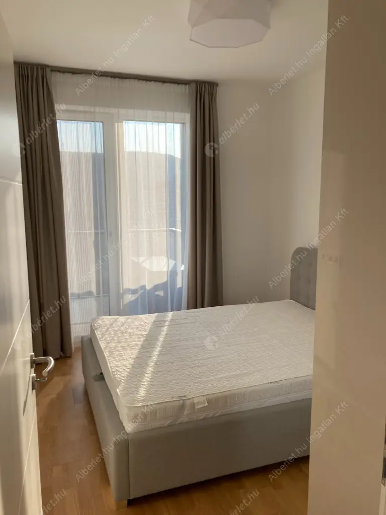Kiadó albérlet 360000 Ft/hó áron: Budapest, III. kerület  Folyamőr utca. Mérete: 43 nm, 2 szobás | Alberlet.hu - 6569271
