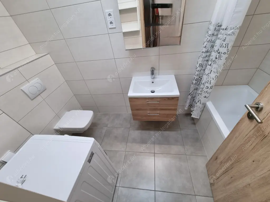 Kiadó albérlet 300000 Ft/hó áron: Budapest, III. kerület  Folyamőr utca. Mérete: 45 nm, 2 szobás | Alberlet.hu - 6595454