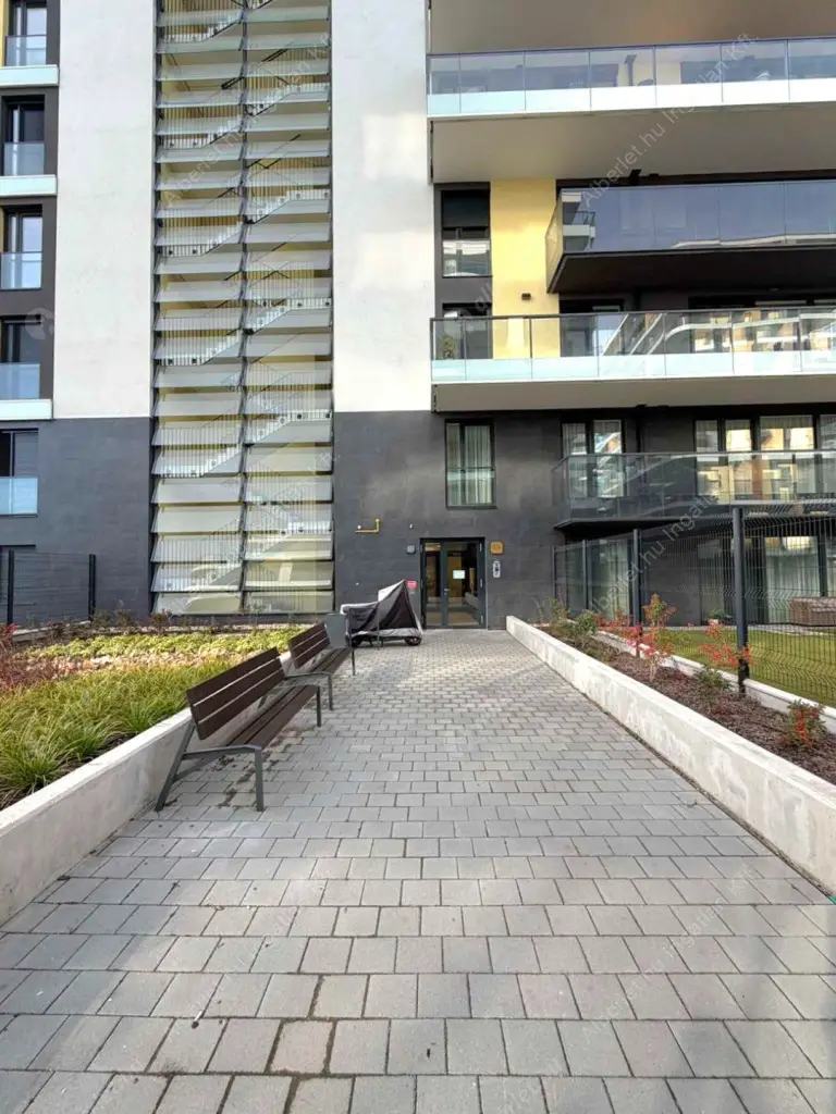 Kiadó albérlet 349000 Ft/hó áron: Budapest, III. kerület  Folyamőr utca. Mérete: 55 nm, 2 szobás | Alberlet.hu - 6624749