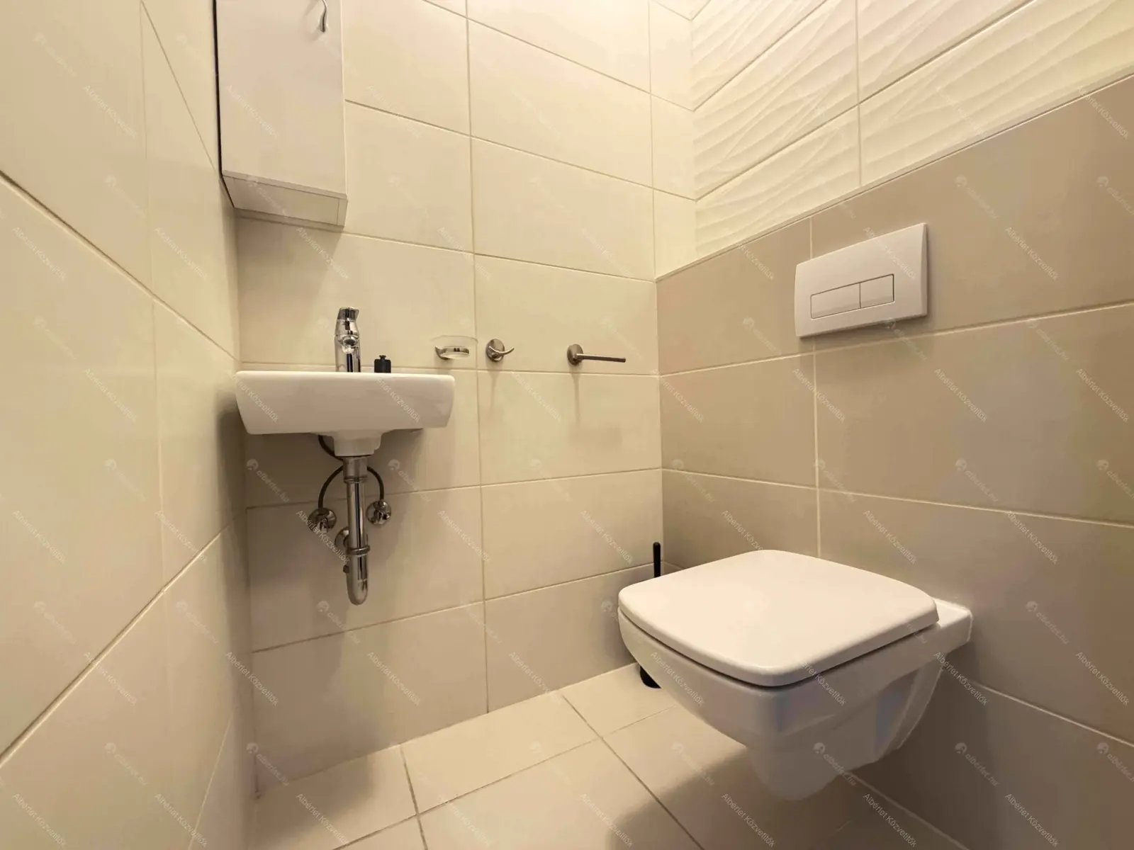 Kiadó albérlet 340000 Ft/hó áron: Budapest, III. kerület  Folyamőr utca. Mérete: 56 nm, 3 szobás | Alberlet.hu - 6674803