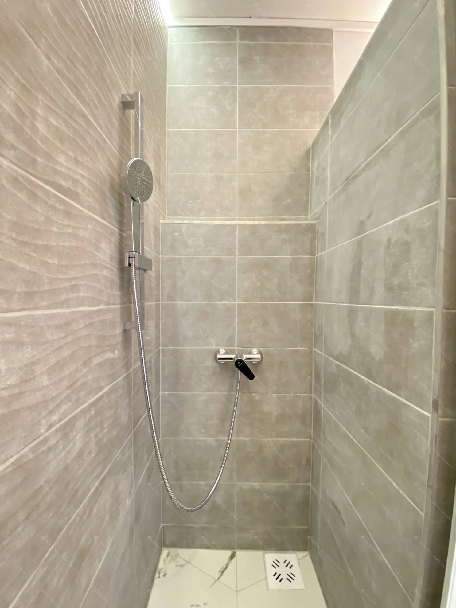 Kiadó albérlet 180000 Ft/hó áron: Budapest, III. kerület  Gulácsi L. utca. Mérete: 36 nm, 1 szobás | Alberlet.hu - 6601870