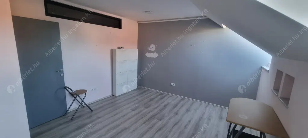 Kiadó albérlet 490000 Ft/hó áron: Budapest, III. kerület  Hegesztő utca. Mérete: 185 nm, 4 szobás | Alberlet.hu - 6615754