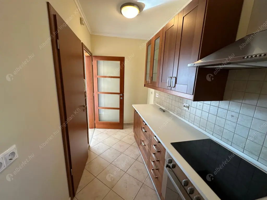 Kiadó albérlet 500000 Ft/hó áron: Budapest, III. kerület  Hegyoldal utca. Mérete: 120 nm, 4 szobás | Alberlet.hu - 6576173