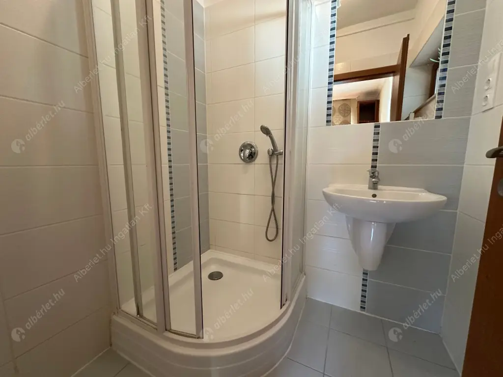 Kiadó albérlet 500000 Ft/hó áron: Budapest, III. kerület  Hegyoldal utca. Mérete: 120 nm, 4 szobás | Alberlet.hu - 6576177