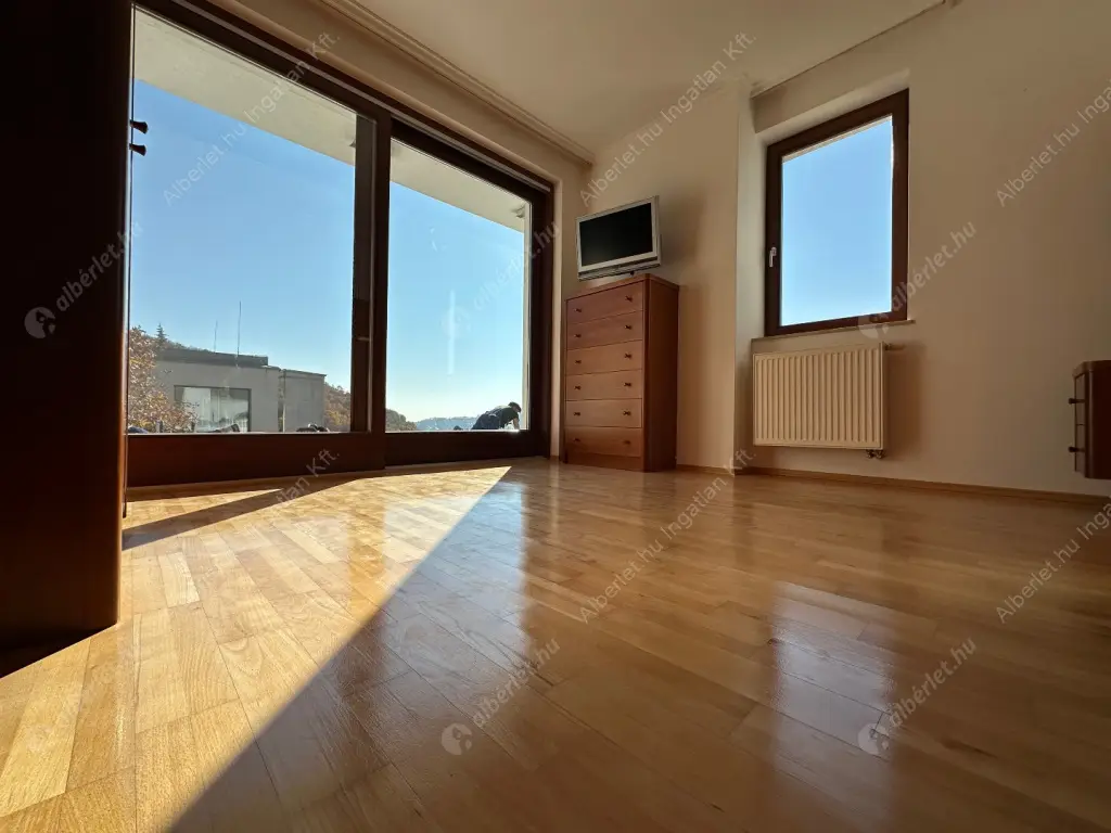 Kiadó albérlet 500000 Ft/hó áron: Budapest, III. kerület  Hegyoldal utca. Mérete: 120 nm, 4 szobás | Alberlet.hu - 6576183