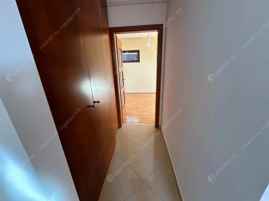 Kiadó albérlet 500000 Ft/hó áron: Budapest, III. kerület  Hegyoldal utca. Mérete: 120 nm, 4 szobás | Alberlet.hu - 6576188