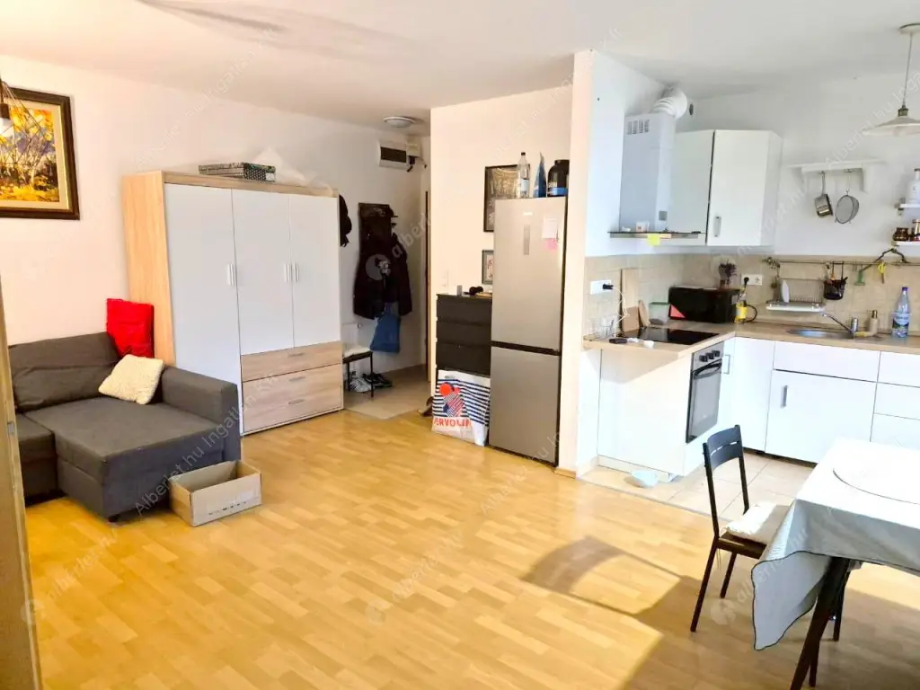 Kiadó albérlet 290000 Ft/hó áron: Budapest, III. kerület  Hunor utca. Mérete: 51 nm, 2 szobás | Alberlet.hu - 6598925