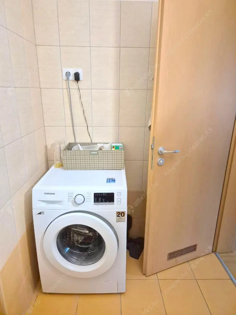 Kiadó albérlet 290000 Ft/hó áron: Budapest, III. kerület  Hunor utca. Mérete: 51 nm, 2 szobás | Alberlet.hu - 6598926