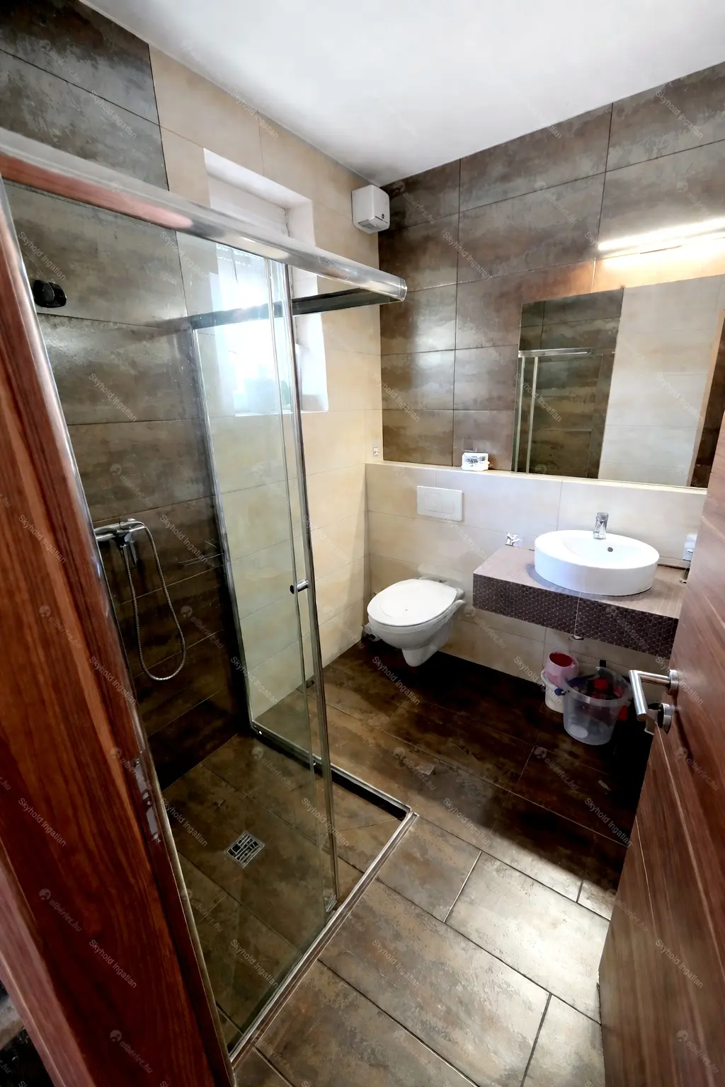 Kiadó albérlet 650000 Ft/hó áron: Budapest, III. kerület  Iglice utca. Mérete: 107 nm, 5 szobás | Alberlet.hu - 6701628