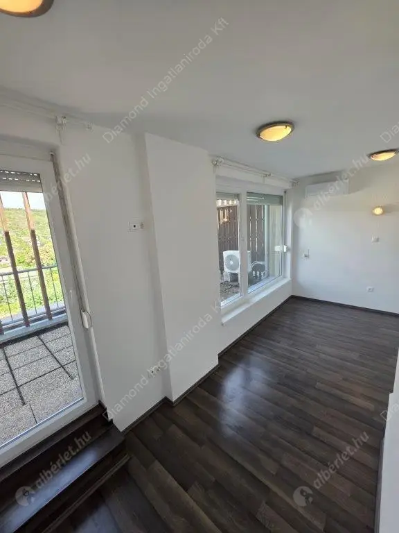 Kiadó albérlet 490000 Ft/hó áron: Budapest, III. kerület  Iglice utca. Mérete: 95 nm, 4 szobás | Alberlet.hu - 6589710