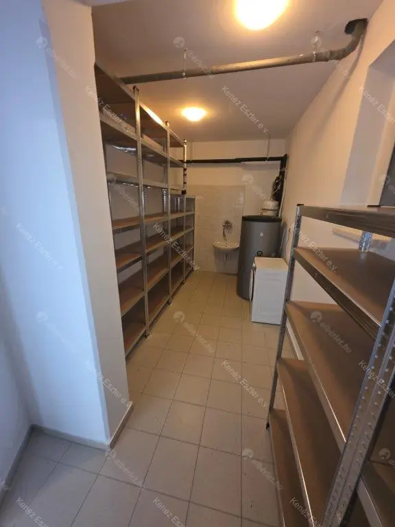 Kiadó albérlet 560000 Ft/hó áron: Budapest, III. kerület  Iglice utca. Mérete: 95 nm, 4 szobás | Alberlet.hu - 6692106