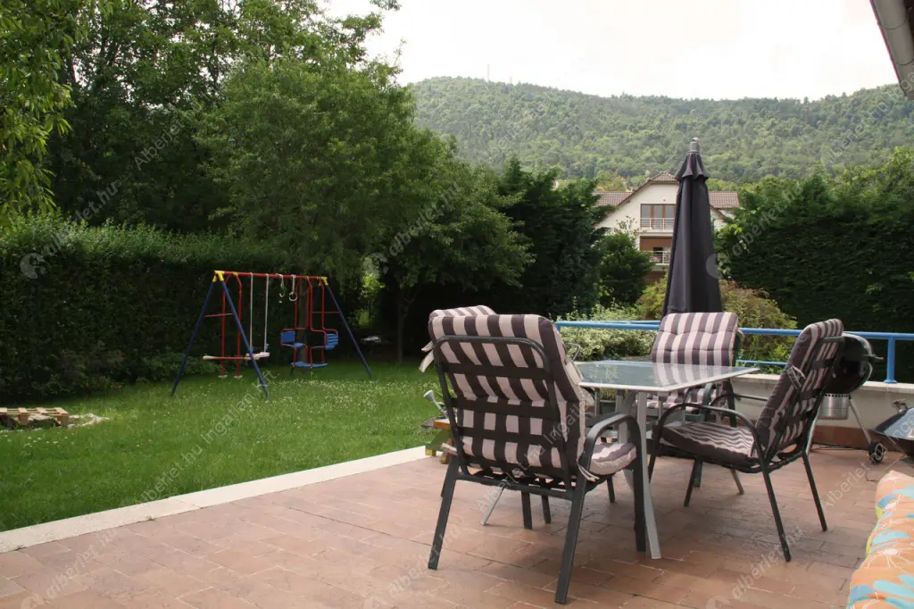 Kiadó albérlet 4800000 Ft/hó áron: Budapest, III. kerület  Jablonka út. Mérete: 400 nm, 8 szobás | Alberlet.hu - 6519695