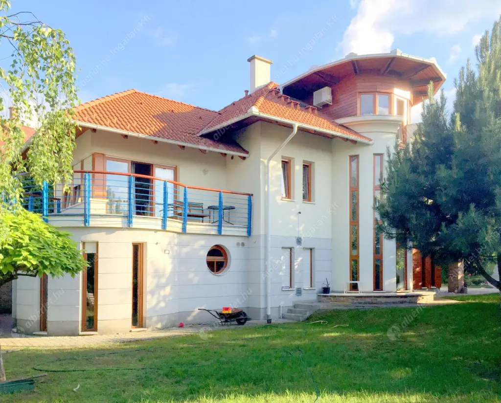 Kiadó albérlet 4800000 Ft/hó áron: Budapest, III. kerület  Jablonka út. Mérete: 400 nm, 8 szobás | Alberlet.hu - 6519701