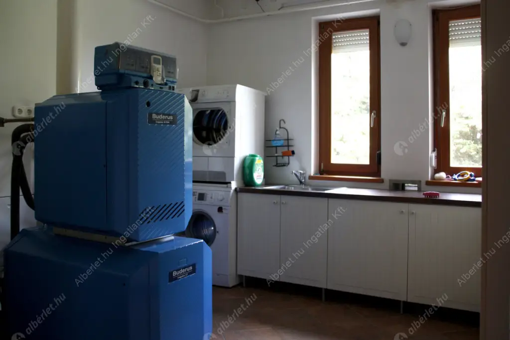 Kiadó albérlet 4800000 Ft/hó áron: Budapest, III. kerület  Jablonka út. Mérete: 400 nm, 8 szobás | Alberlet.hu - 6519709