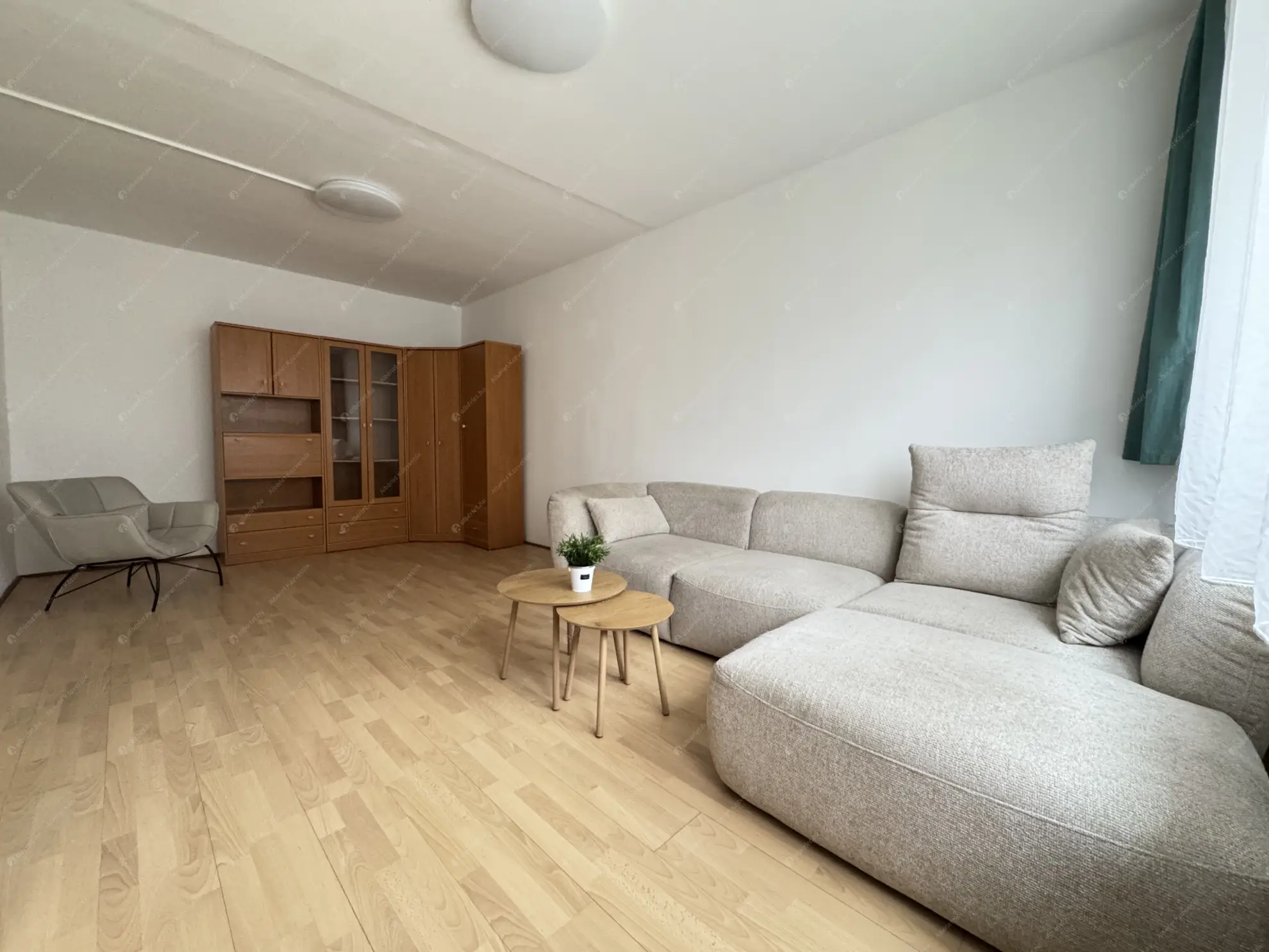 Kiadó albérlet 210000 Ft/hó áron: Budapest, III. kerület  Juhász Gyula utca. Mérete: 51 nm, 1 szobás | Alberlet.hu - 6603759