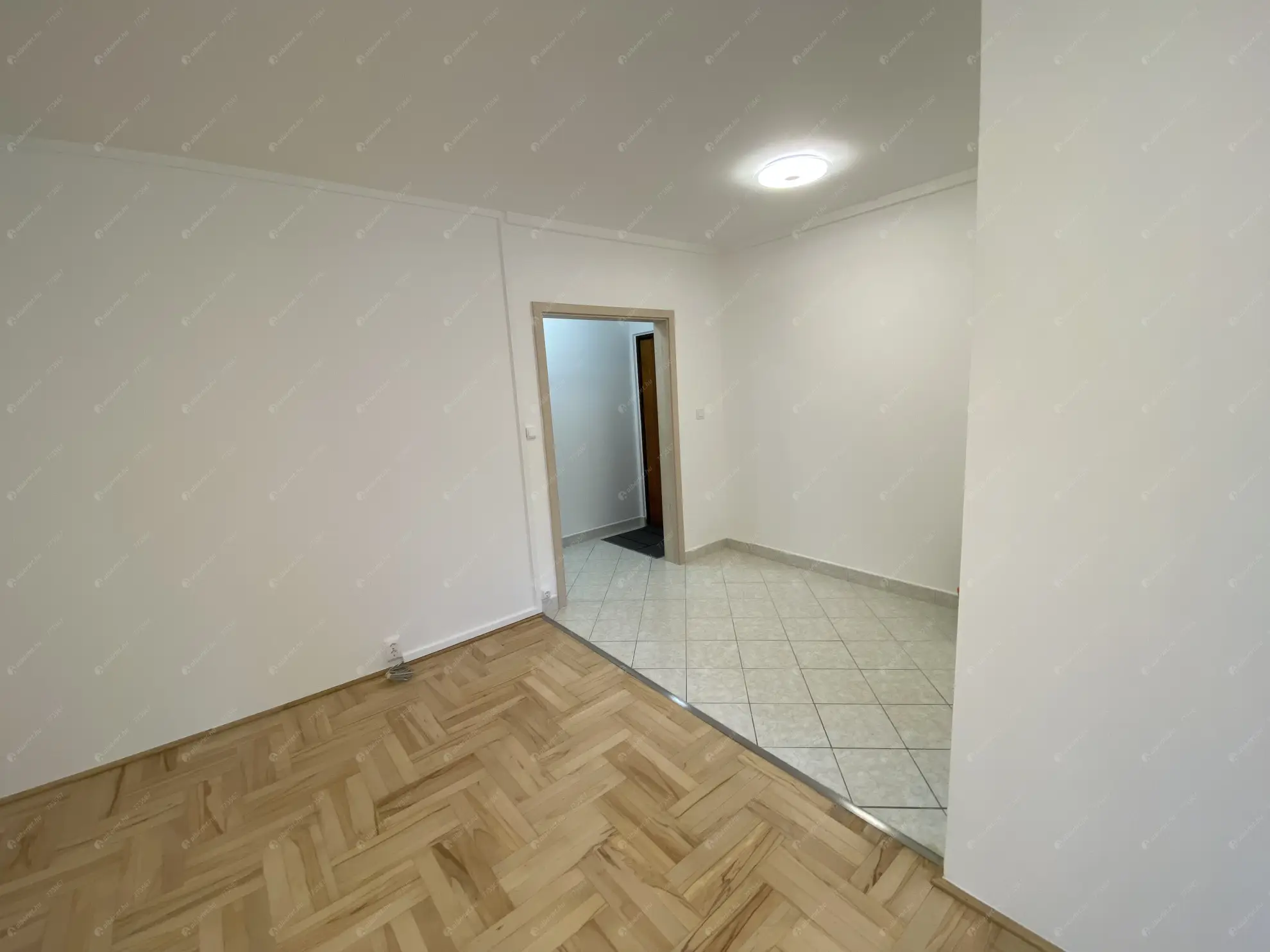 Kiadó albérlet 270000 Ft/hó áron: Budapest, III. kerület  Kadosa utca. Mérete: 54 nm, 1 szobás | Alberlet.hu - 6633311