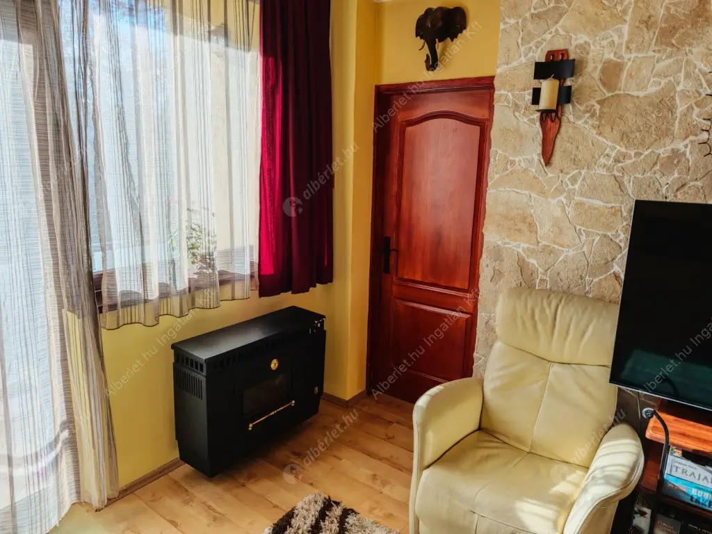 Kiadó albérlet 250000 Ft/hó áron: Budapest, III. kerület  Kalap utca. Mérete: 53 nm, 2 szobás | Alberlet.hu - 6630140