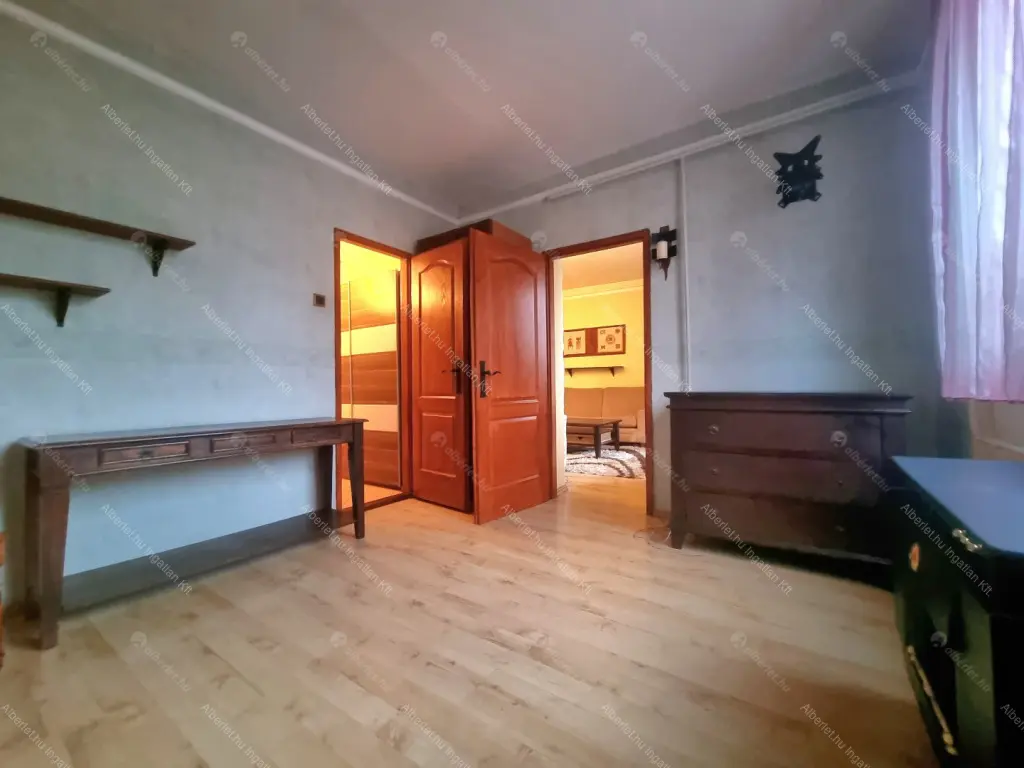 Kiadó albérlet 244000 Ft/hó áron: Budapest, III. kerület  Kalap utca. Mérete: 53 nm, 2 szobás | Alberlet.hu - 6639967