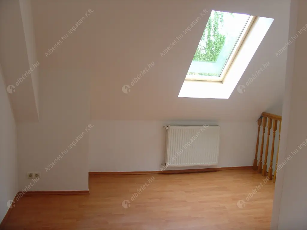 Kiadó albérlet 390000 Ft/hó áron: Budapest, III. kerület  Királyok útja. Mérete: 130 nm, 4 szobás | Alberlet.hu - 6569022