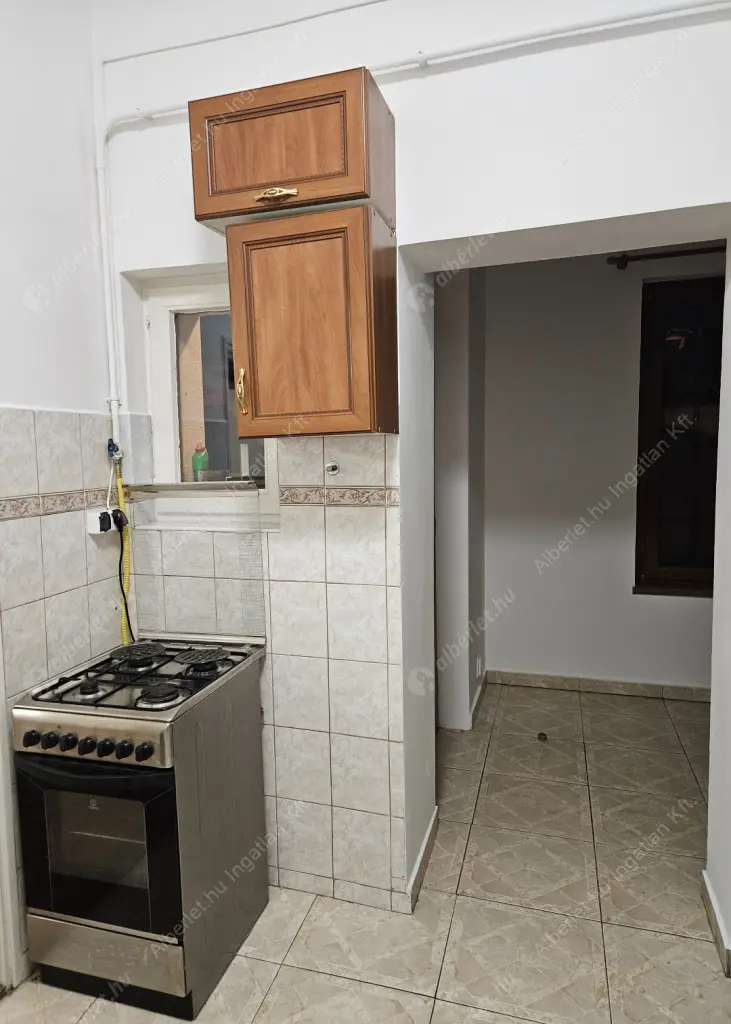 Kiadó albérlet 390000 Ft/hó áron: Budapest, III. kerület  Királyok útja. Mérete: 130 nm, 4 szobás | Alberlet.hu - 6569028