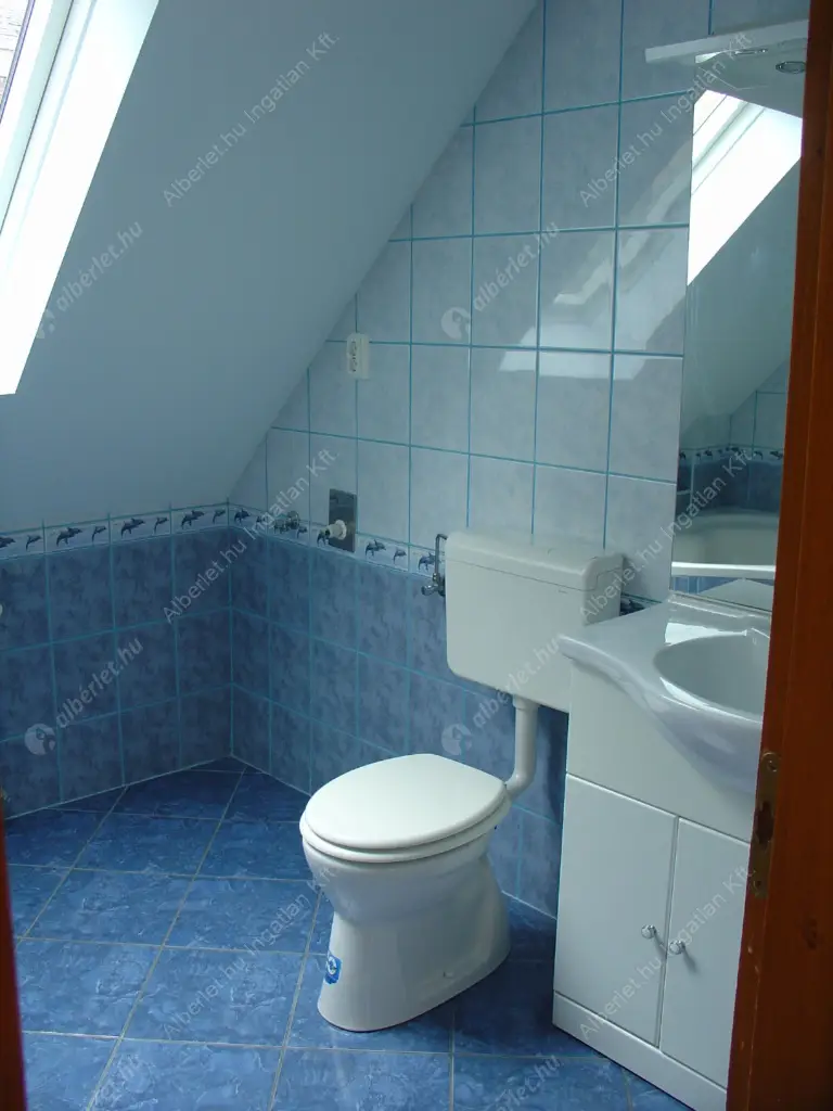 Kiadó albérlet 390000 Ft/hó áron: Budapest, III. kerület  Királyok útja. Mérete: 130 nm, 4 szobás | Alberlet.hu - 6569032