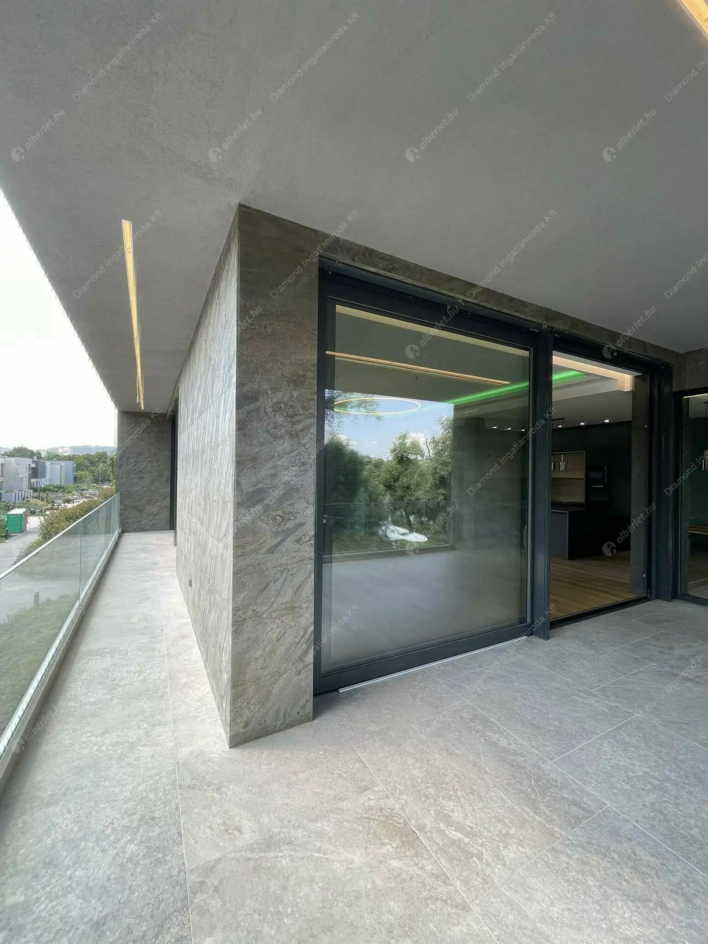 Kiadó albérlet 1662000 Ft/hó áron: Budapest, III. kerület  Királyok útja. Mérete: 250 nm, 4 szobás | Alberlet.hu - 6085597